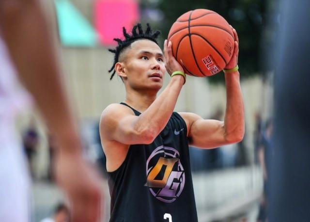 吴悠篮球水平究竟如何单挑挑衅各路NBA球星全部被完爆！