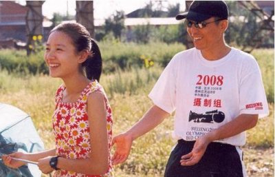 ​董洁参加央视春晚彩排疑似遭抵制出局，十八年前春晚给谢霆锋伴舞