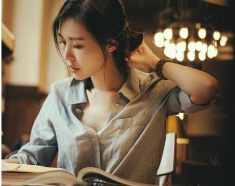 王石老婆田朴珺年轻时的美照，真的美