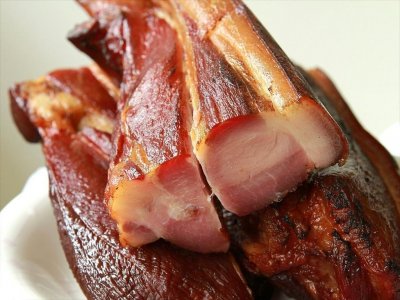 ​湖南张家界特色美食-土家腊肉