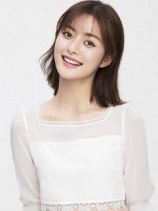 ​中国内地影视女演员乔璇笑容甜美 网友们想不想了解她的作品评论!