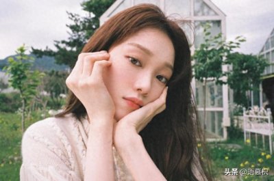 ​女神李圣经的7件事！天生千金脸却是贫民区出身，唯一认爱南柱赫