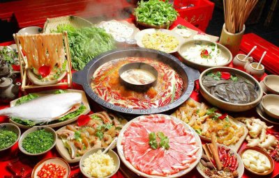 ​涮火锅时，我们常吃的蟹棒、鱼豆腐、甜不辣，到底是用什么做的？