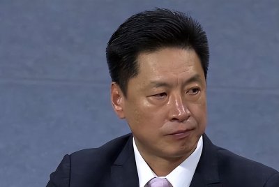 ​上海男篮15人名单出炉，内线外线全都补强，该轮到李春江豪横了