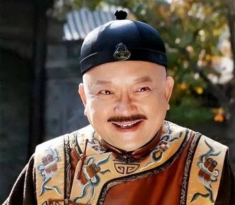 ​著名演员王刚：与成方圆离婚后，60岁再做父亲，大女儿嫁外国人