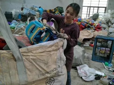 ​苏州90后“废品西施”：美过黄圣依“捡垃圾”不丢人