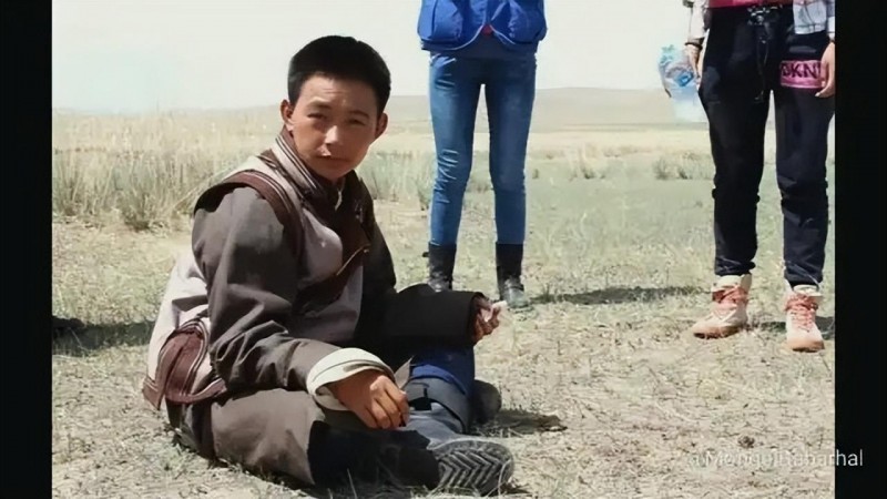 邢雅晨长发照（影视圈那些女扮男装的演员）