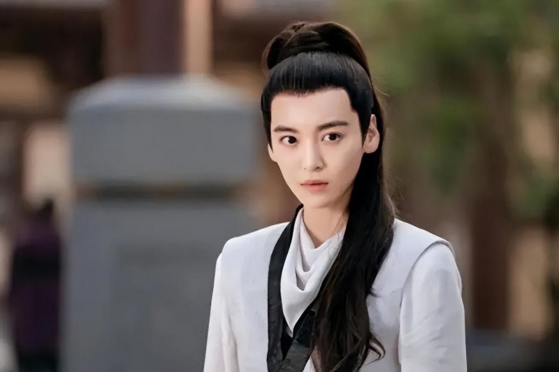 邢雅晨长发照（影视圈那些女扮男装的演员）