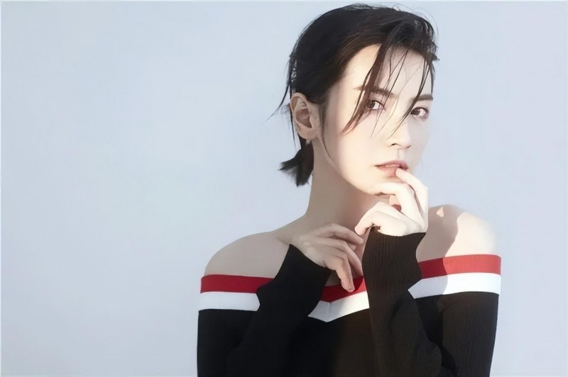 邢雅晨长发照（影视圈那些女扮男装的演员）