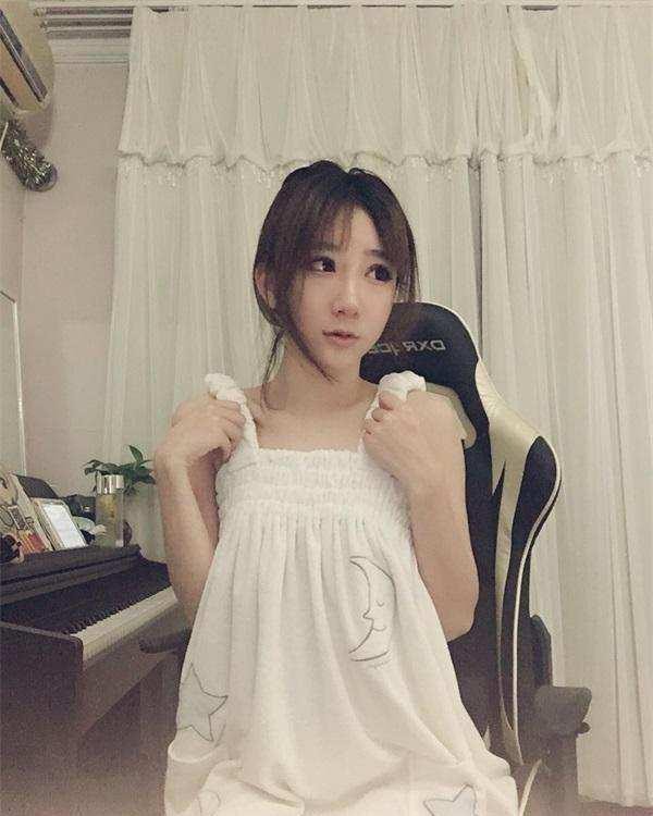 斗鱼mini露鲍鱼（郭mini回顾脱衣门事件）