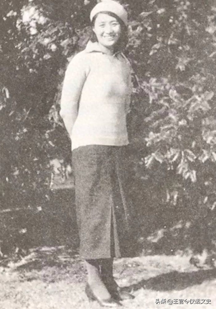 从卖唱女到阔太太，从单亲妈妈到董事长，董竹君的一生堪称传奇