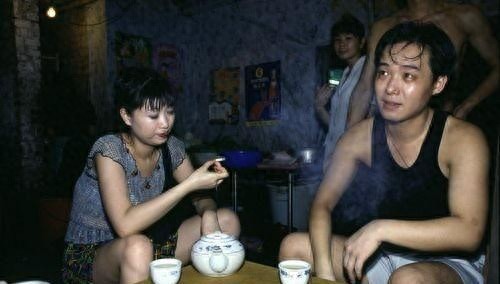 镜头下：80年代歌舞厅的第一批陪唱小姐