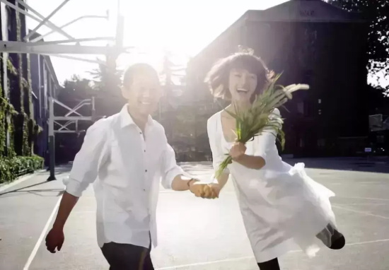 夏雨袁泉什么时候结的婚的（娱乐圈模范夫妻袁泉夏雨婚纱照）