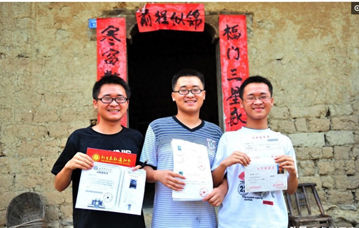揭秘中国“三胞胎”，有的长得像，有的长得不像，看了之后才明白