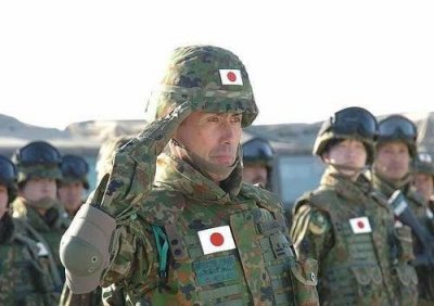 ​触目惊心！上万“中国人”加入日本自卫队，这个军队有什么好？