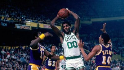 ​美媒评NBA历史15大中锋：马龙第6，奥尼尔第4，此二人并列第1