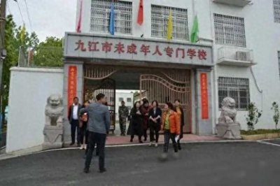 ​无论如何，小坏蛋终于受到了些惩罚！