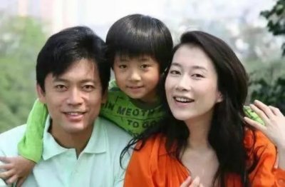 ​温峥嵘的老公很神秘，不是何政军，也不是曲京远