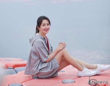杨童舒:低调结婚却陷风波,丈夫是圈外人,今49岁和出道时一样美