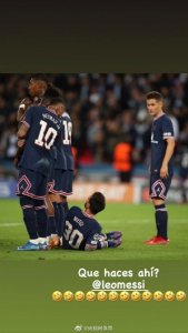 ​内马尔调侃梅西：你在这干啥呢？