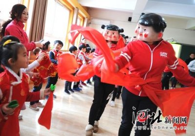 ​沧州：校园“庙会”迎新年