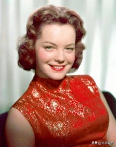 ​历史上的茜茜公主真的腰细吗？看完这组绝版老照片，你就知道了