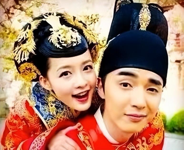 曝金世佳疑隐婚生子,与神秘女子搂肩外出怀抱孩子,两人曾传恋情