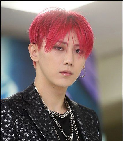 张贤胜整容,张贤胜小时候的照片(张贤胜素颜照) 张贤胜整容,张贤胜小时候的照片(张贤胜素颜照)