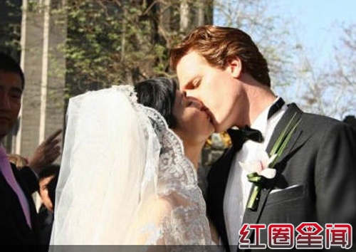 演员袁立讲述与加拿大丈夫的爱情经历 在痛苦中成长