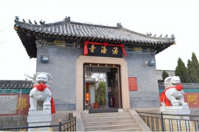 ​历史探秘：千年古刹法海寺