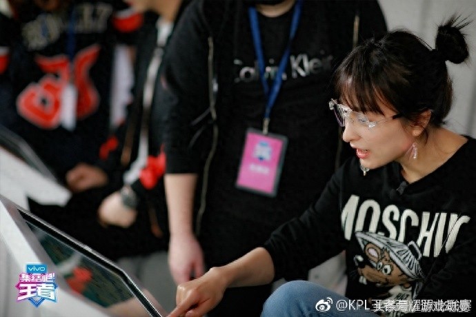 王者荣耀明星赛火热开启:田亮、吴昕、胡夏、 李诞,强势开打