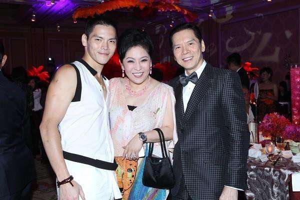 闫京白小航现状 太张狂了曾经暴打向华强最后惨不忍睹