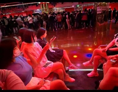 黑灯舞厅深度调查:莎莎舞中迷失的男女,别样的夜色别样的故事