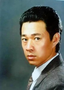 张丰毅与吕丽萍:爱恨交织,离婚却成彼此最好的成全?