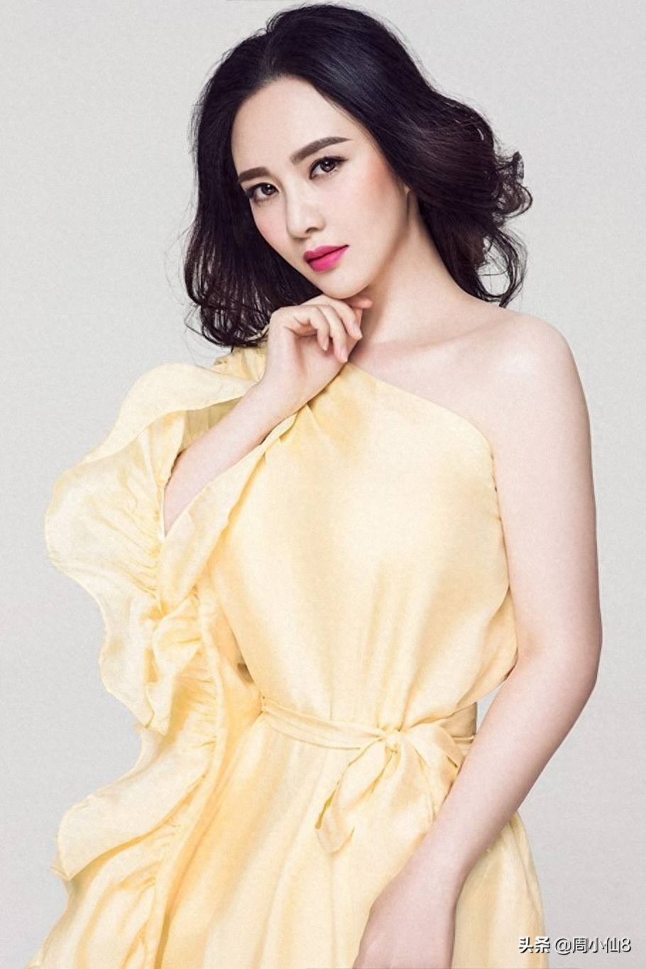 明星孟茜，娱乐圈歌手和演员，清新靓丽，被誉为“宅男女神”