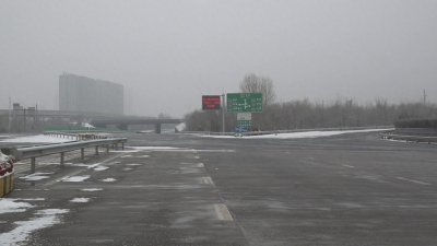 ​太原：降雪影响高速封闭 提醒注意交通安全