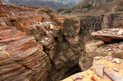 ​太行深谷中的奇景峡谷 锡崖沟