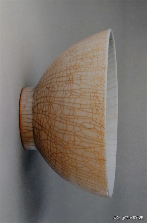 金丝铁线，聚沫攒珠——明代景德镇御窑厂仿哥窑瓷器鉴赏