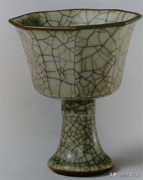 金丝铁线，聚沫攒珠——明代景德镇御窑厂仿哥窑瓷器鉴赏