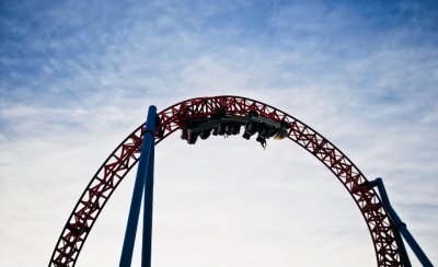 ​22岁空姐万米坠机生还，捡回一命创造世界纪录，后半生却分外凄凉