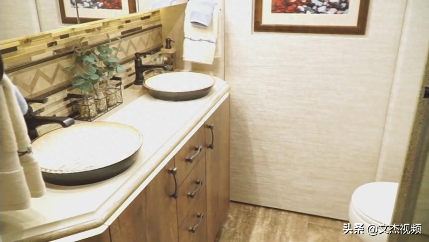 超级豪华房车内部实拍