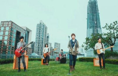 五月天《成名在望》试听mp3下载 《成名在望》MV歌词完整版