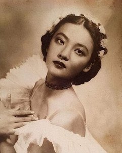 ​风流女作家余美颜，睡了3000个男人，人称欲女，她不服气？