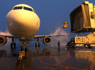 ​沈阳桃仙国际机场：“不停航除雪”保畅通