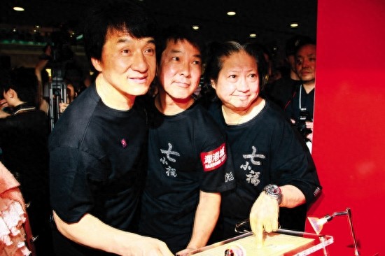 香港七小福的罕见幼年照，成龙洪金宝长相变化大！