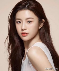 ​高允真，绝美时装模特，神仙颜值，傲人身材，太美太醉人