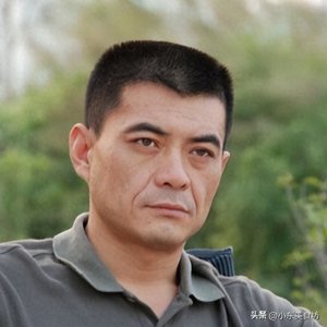 王新军:成名后抛妻弃子,娶小7岁秦海璐,如今却成人生赢家