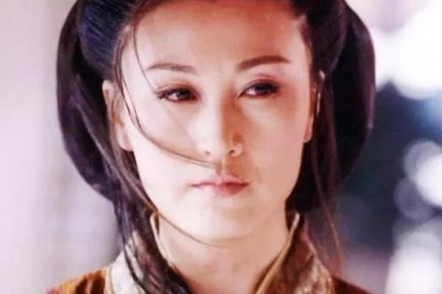 ​笑傲江湖：宁中则之死，魔教葛长老的羞辱，才是最后一根稻草