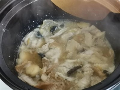 ​菜脯焖乌耳鳗，一道适合家庭烹饪而又富有营养的佳肴