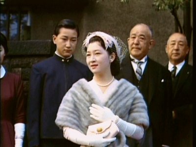 ​正田美智子魅力有多大？前有三岛由纪夫玩命追，后有明仁强娶